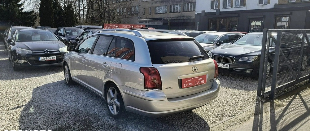 Toyota Avensis cena 13900 przebieg: 260000, rok produkcji 2006 z Bydgoszcz małe 352